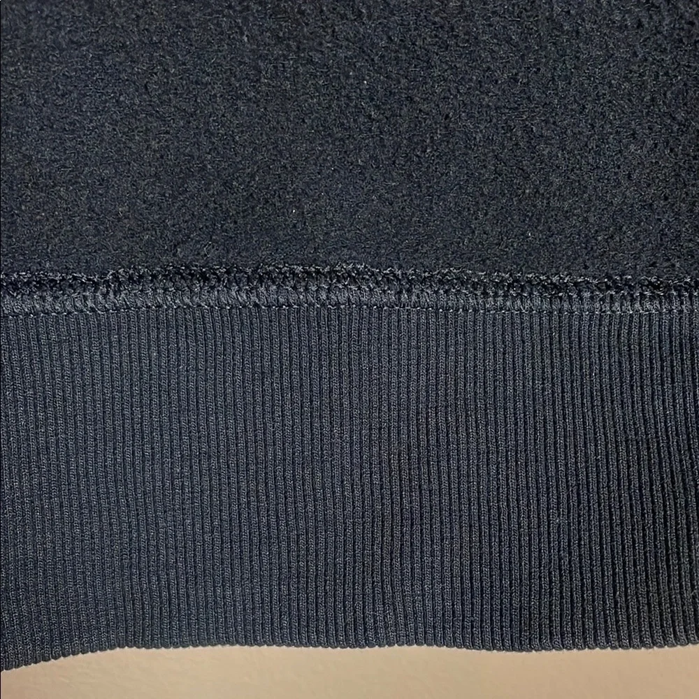 Champion Men’s Black Crewneck Fleece Lined Athleisure Loungewear Sweatshirt - Picture 6 of 8